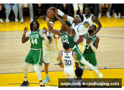 博鱼电竞NBA球员身体素质下滑：健康问题与比赛风险评估 - 副本
